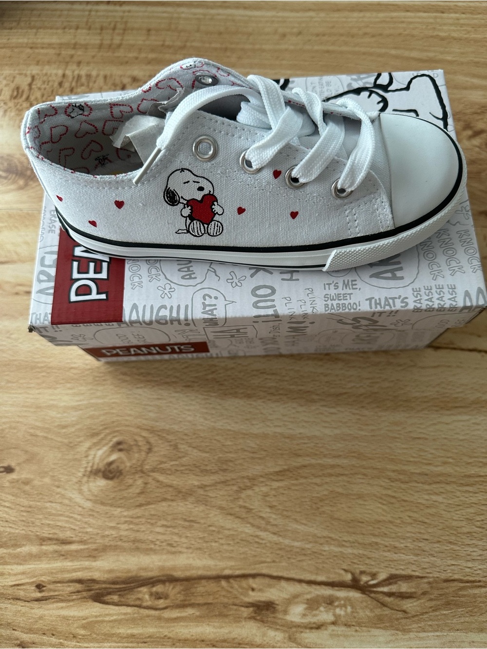 Peanuts White Sneakers with Red Heart and Character Accents  (Unisex)